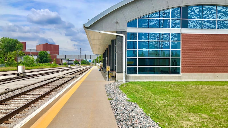 Train derailment causes VIA Rail disruptions on Windsor–Toronto corridor