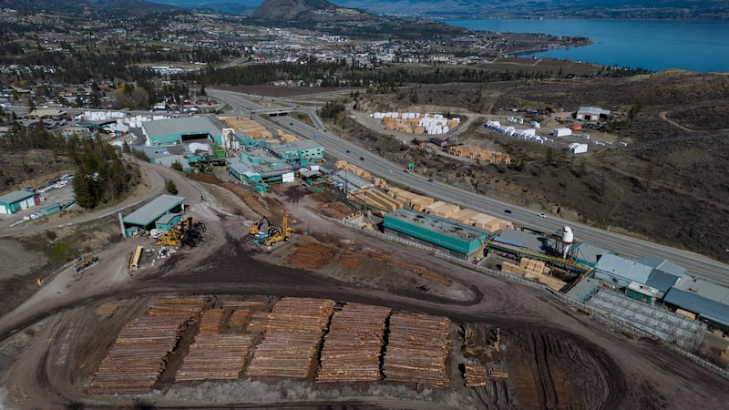 U.S. imposing 20.56% anti-dumping duties on Canadian softwood