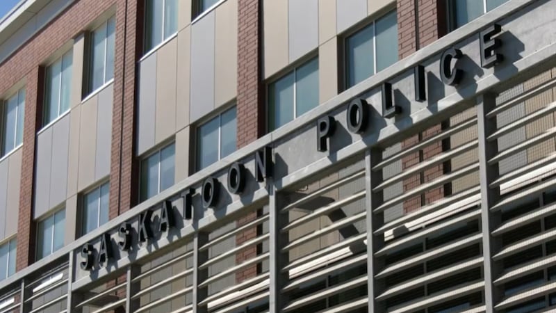 Saskatoon police investigate early morning stabbing