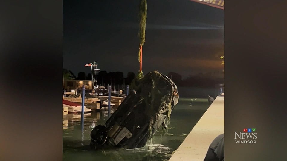 Driver escapes after SUV plunges into Detroit River at Windsor marina