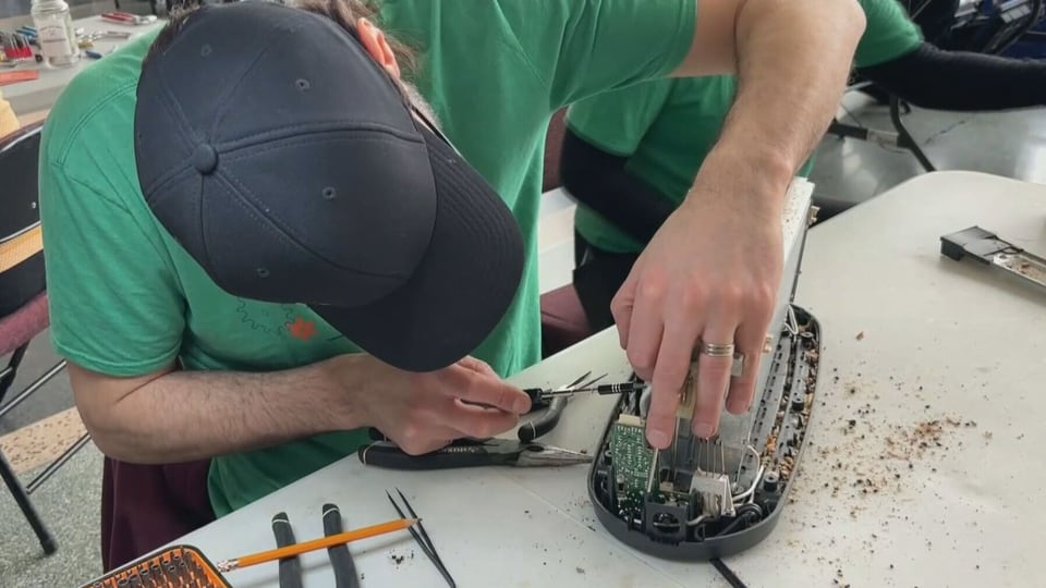 Repair Café saves faulty items