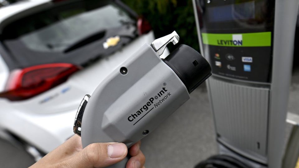 CTV National News: Electric vehicle transition in jeopardy?