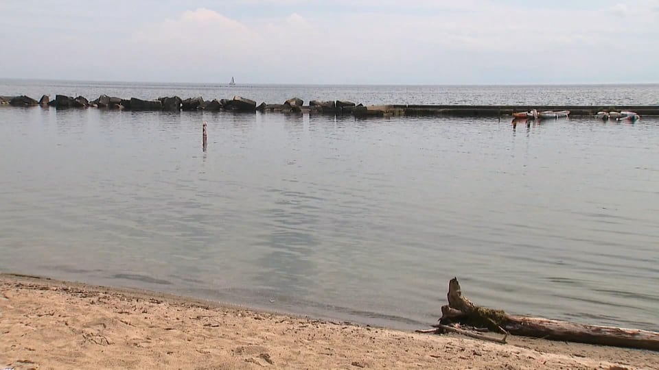 Toronto remains under heat warning