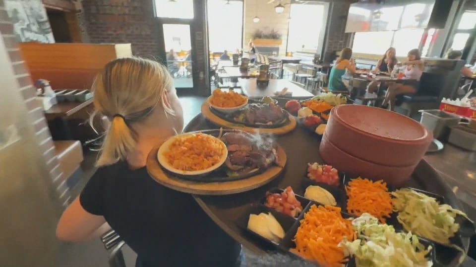 Pressures facing small restaurants in Canada