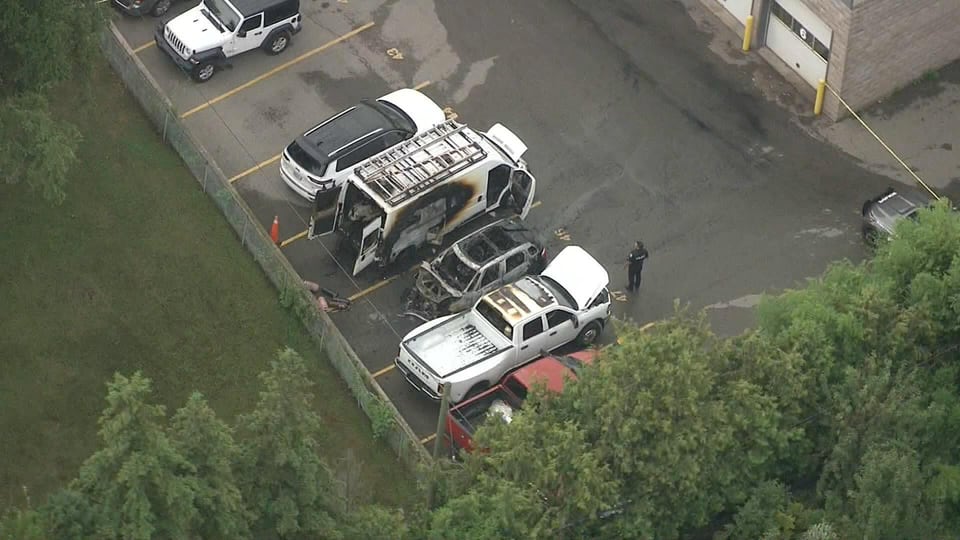 Crews respond to blaze at Etobicoke car dealership, cause under investigation