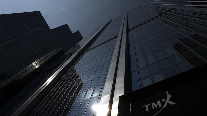 All in on ETFs? Experts share how to diversify your portfolio — without overdoing it