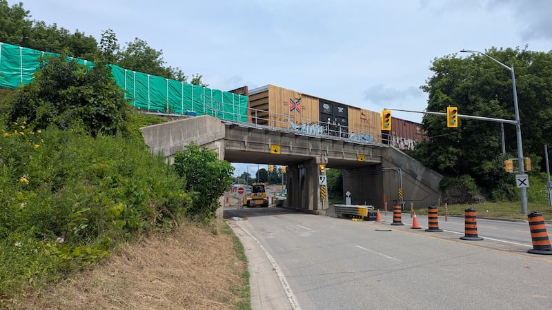 Investigation underway into train derailment in Paris, Ont.