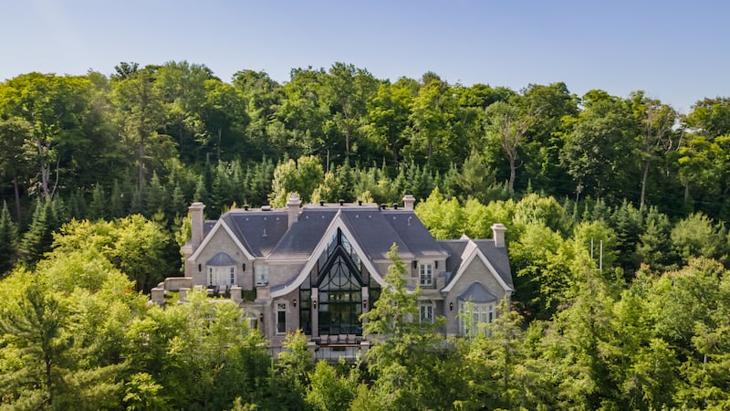 Drake's architect unveils $22-million Muskoka mansion