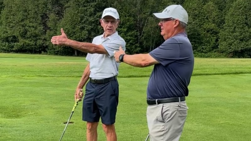 Ottawa golf course celebrates golfers who hit back-to-back holes-in-one